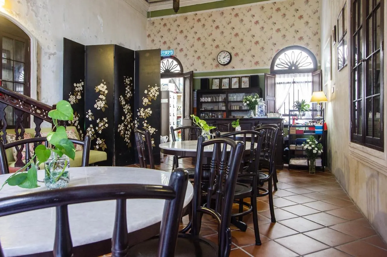 Carnarvon House Hotel Georgetown 2*, George Town