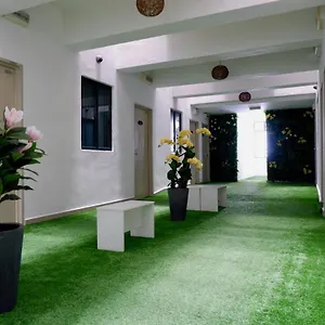 https://iris-garden-hotel.kualalumpurs-hotels.com